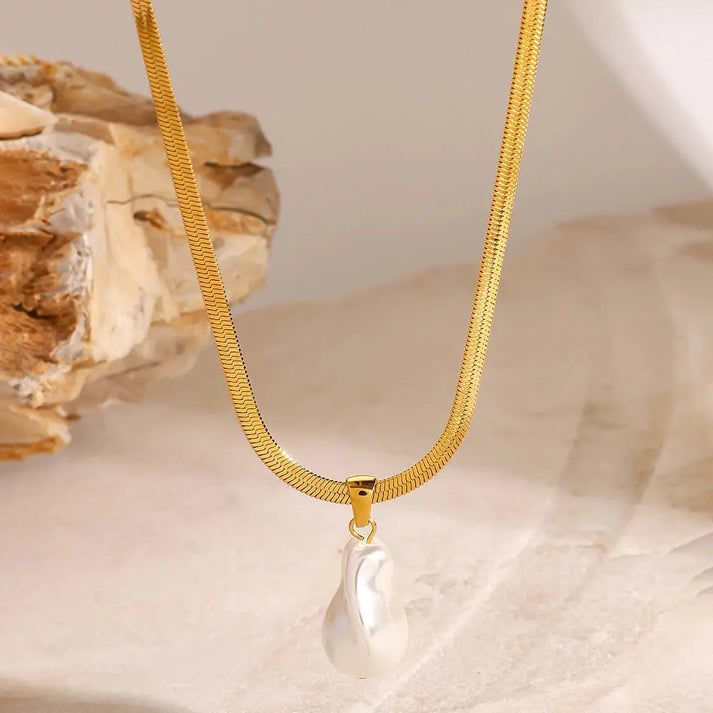 Bubblyn Non-Tarnish Gold Necklace