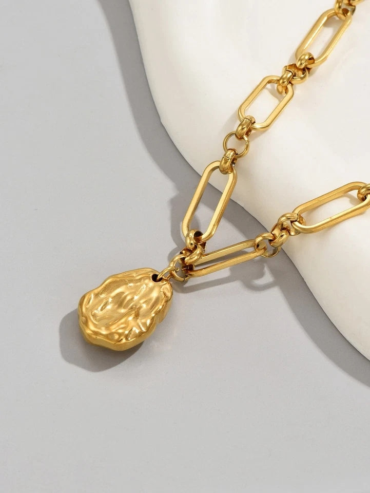 Elanora Non-Tarnish Gold Necklace